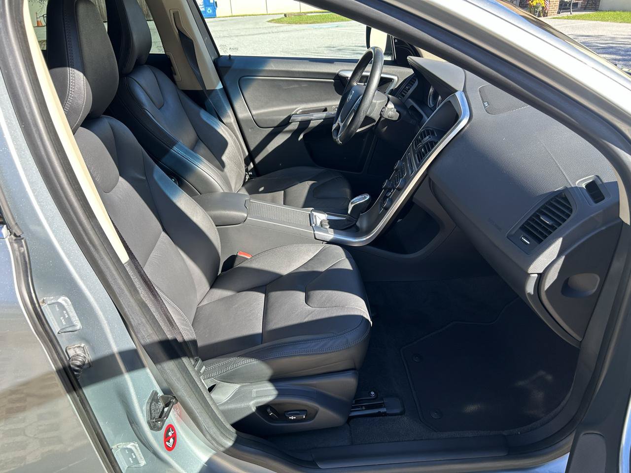 Used 2013 Volvo XC60 T6 AWD/4WD image 15