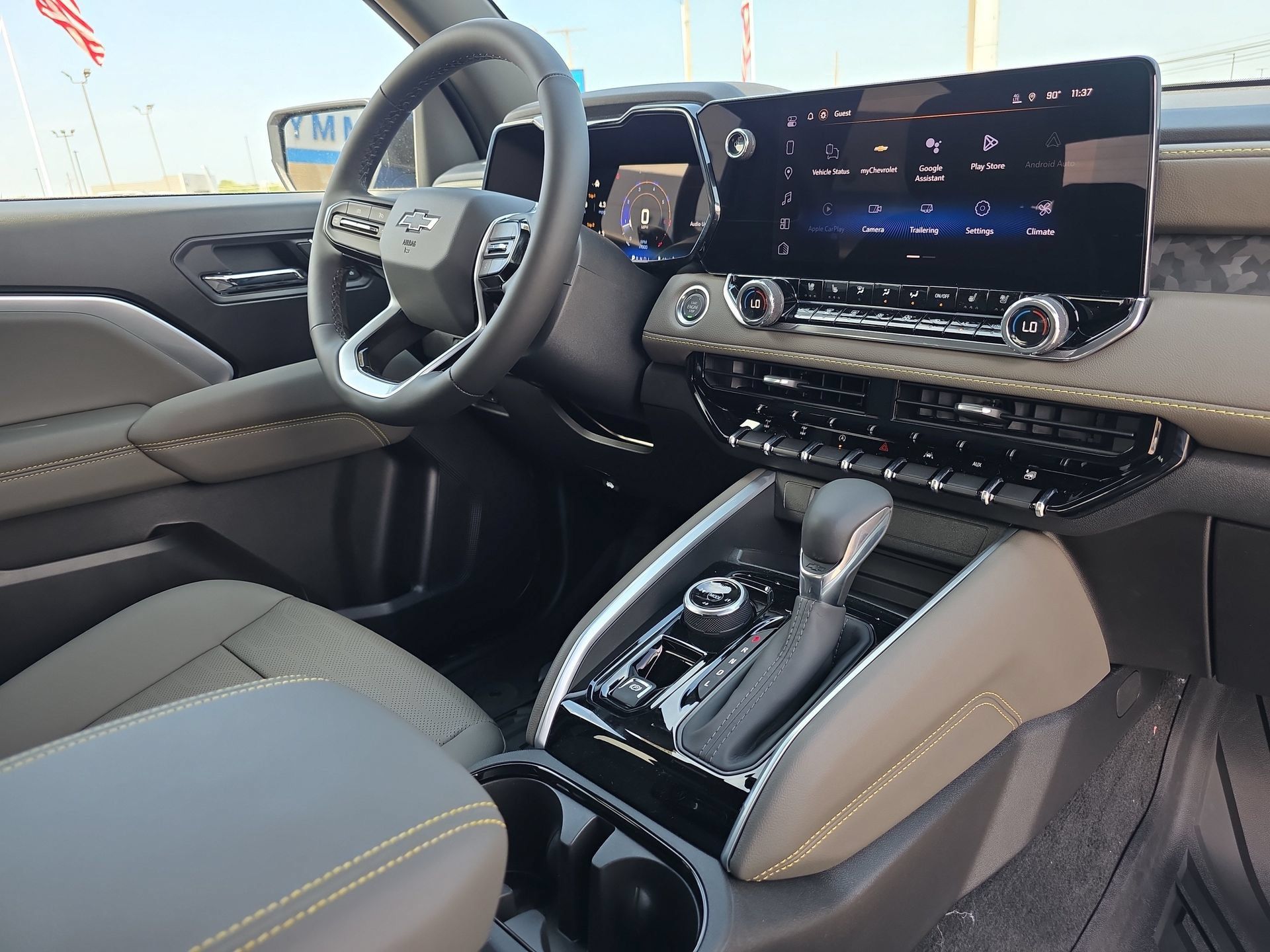 New 2026 Chevrolet Colorado ZR2 w/ Technology Package AWD/4WD image 16