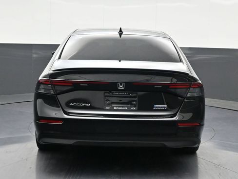 Used 2023 Honda Accord Sport image 4
