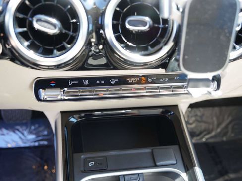 Used 2022 Mercedes-Benz GLA 250 image 21
