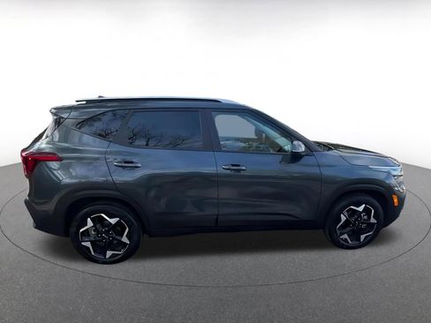 Used 2025 Kia Seltos S image 16