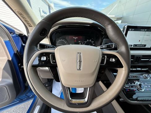 Used 2021 Lincoln Corsair AWD image 11