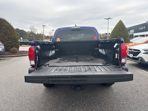 Used 2023 Toyota Tacoma SR5 image 7