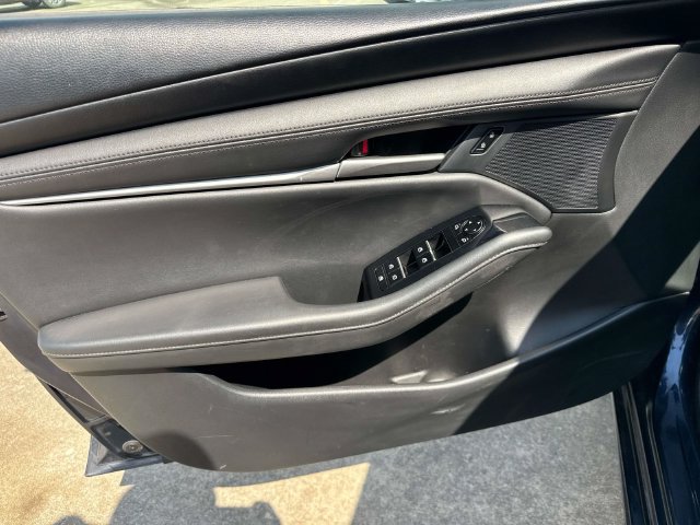 Used 2024 MAZDA MAZDA3 s FWD image 23