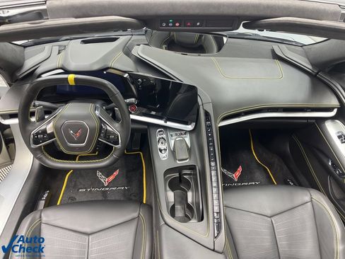 Used 2023 Chevrolet Corvette Stingray w/ Z51 Performance Package image 20