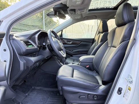 Used 2024 Subaru Ascent Touring AWD/4WD image 11