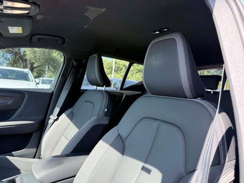 Certified 2023 Volvo XC40 Recharge Core AWD/4WD image 12