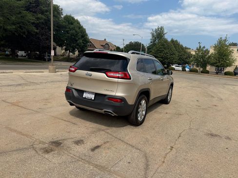 Used 2015 Jeep Cherokee Limited AWD/4WD image 7
