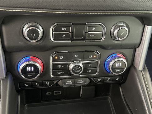 Certified 2023 GMC Yukon SLT w/ Max Trailering Package image 27