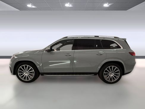 New 2026 Mercedes-Benz GLS 580 4MATIC image 2