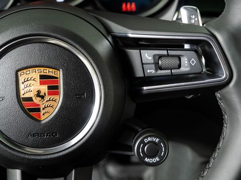 New 2026 Porsche Macan AWD/4WD image 11