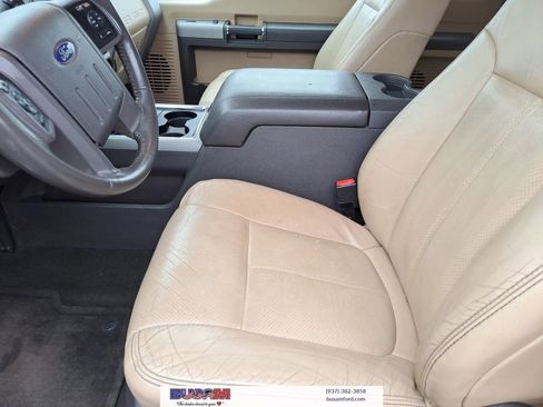 Used 2014 Ford F350 Lariat w/ Chrome Package image 11