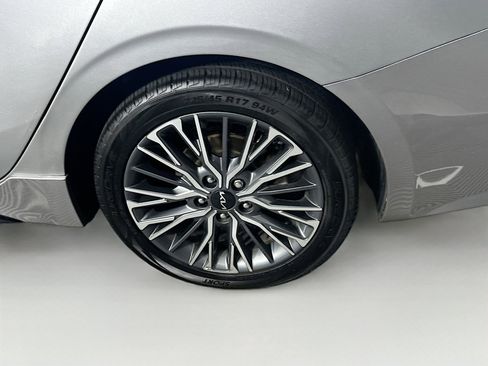 Used 2023 Kia Forte GT-Line image 11