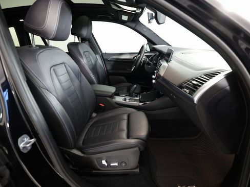 Used 2018 BMW X3 M40i image 10