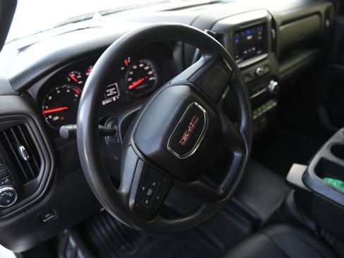 Used 2022 GMC Sierra 2500 Pro w/ Convenience Package image 26