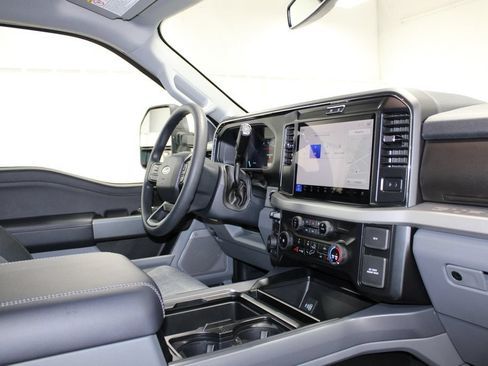 New 2026 Ford F250 XLT w/ XLT Premium Package AWD/4WD image 36
