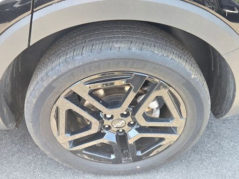 Used 2024 Kia Telluride EX X-Line AWD/4WD image 9