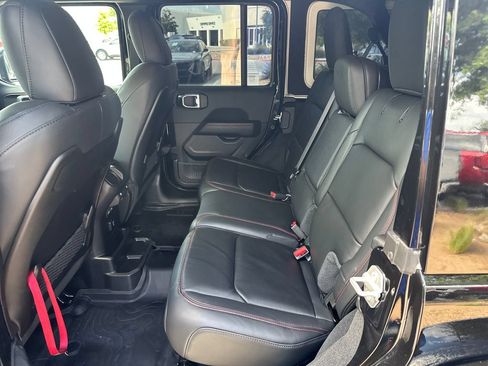 Used 2026 Jeep Wrangler Unlimited Rubicon AWD/4WD image 63