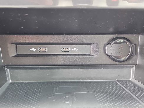 Used 2023 Volkswagen Tiguan SE R-Line AWD/4WD image 19