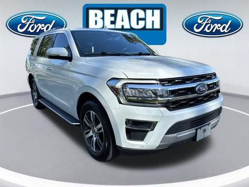Used 2022 Ford Expedition Limited RWD image 1