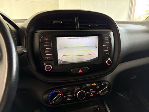 Used 2020 Kia Soul GT-Line w/ GT 2.0L Power Sunroof Package image 25