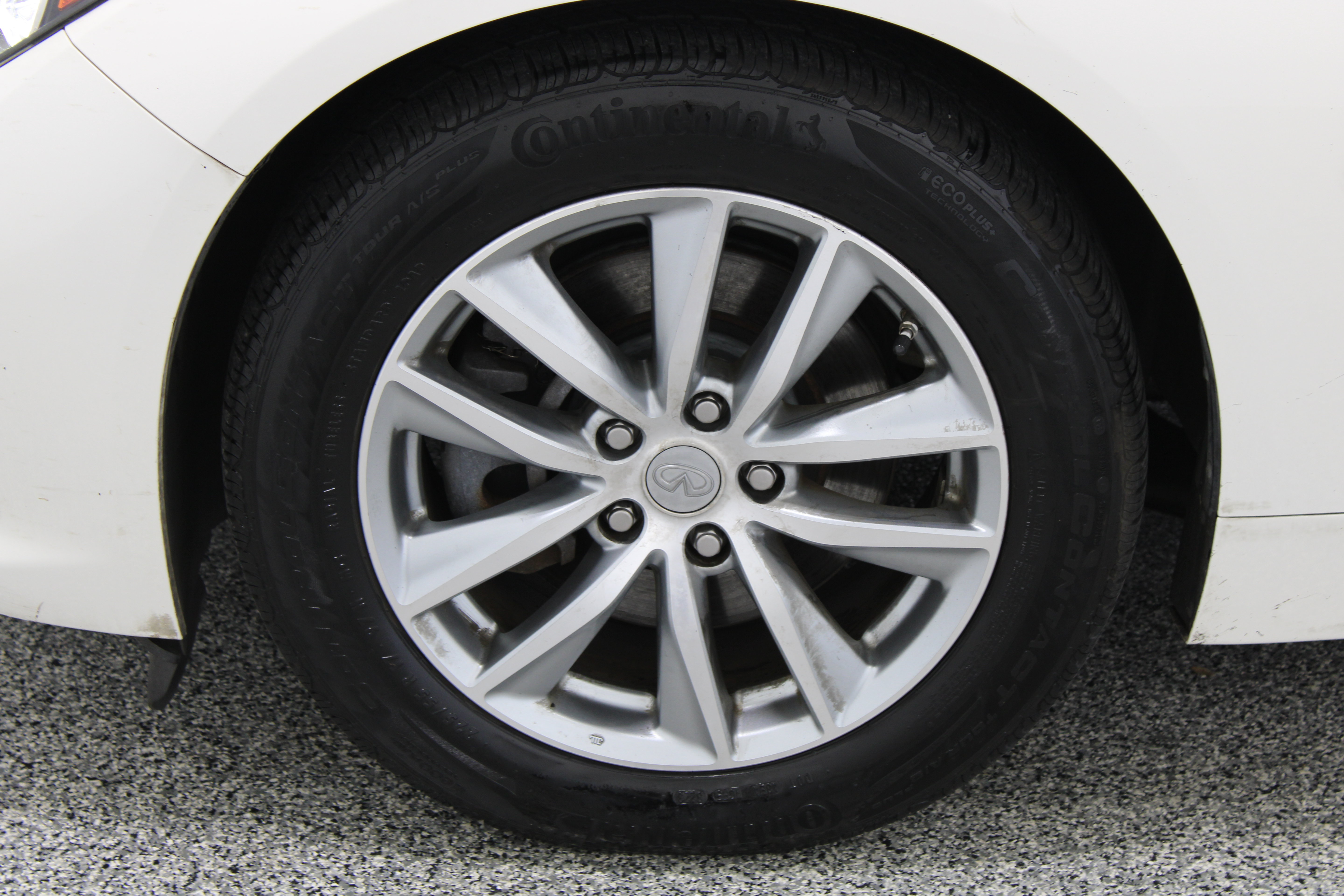 Used 2015 INFINITI Q50 Premium AWD/4WD image 11