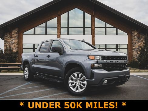 Used 2021 Chevrolet Silverado 1500 Custom image 1