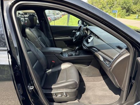 Used 2023 Cadillac XT4 Sport image 24