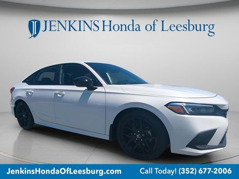 Used 2024 Honda Civic Sport image 1