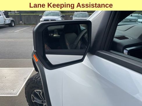 Used 2024 GMC Canyon AT4 w/ Technology Package image 8