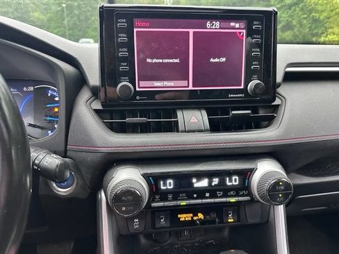 Used 2021 Toyota RAV4 SE w/ Weather & Moonroof Package AWD/4WD image 14