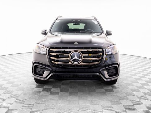 New 2026 Mercedes-Benz GLS 580 4MATIC image 9