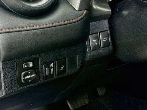 Used 2016 Toyota RAV4 SE w/ Advanced Technology Package AWD/4WD image 10