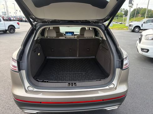 Used 2021 Lincoln Nautilus Reserve w/ Equipment Group 201A AWD/4WD image 9