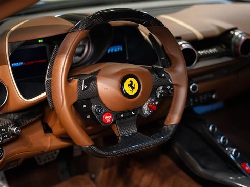 Used 2019 Ferrari 812 Superfast RWD image 22