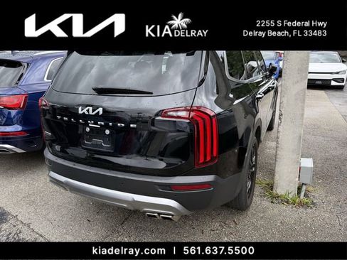 Used 2022 Kia Telluride SX w/ SX Prestige Package AWD/4WD image 2