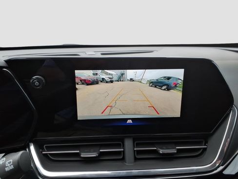 Certified 2025 Chevrolet Trax ACTIV w/ Sunroof Package FWD image 20