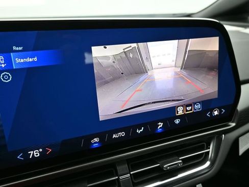 New 2026 Chevrolet Equinox EV LT image 30