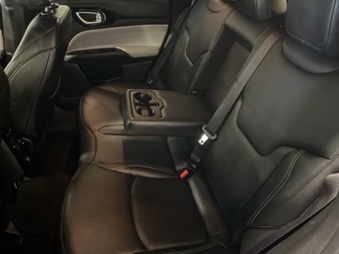 Used 2025 Jeep Compass Limited AWD/4WD image 19