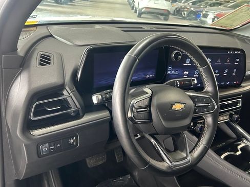 Used 2024 Chevrolet Traverse LT FWD image 20