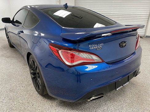 Used 2016 Hyundai Genesis Coupe 3.8 image 7