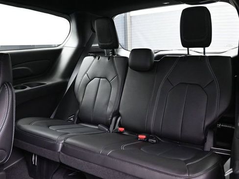 New 2026 Chrysler Voyager LX FWD image 29