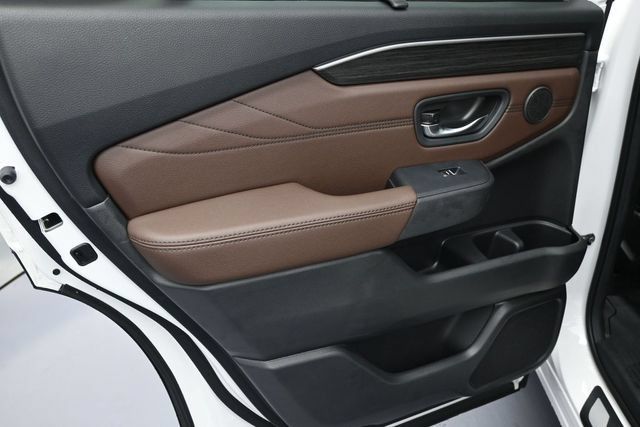 New 2026 Honda Pilot Touring image 12