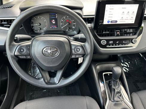 Used 2023 Toyota Corolla LE image 14