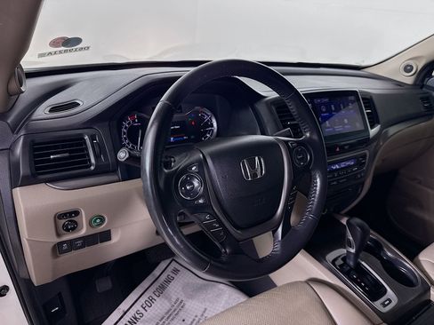 Used 2017 Honda Ridgeline RTL-T image 8