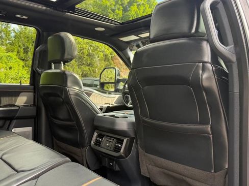 Used 2023 Ford F250 Platinum w/ FX4 Off-Road Package AWD/4WD image 24