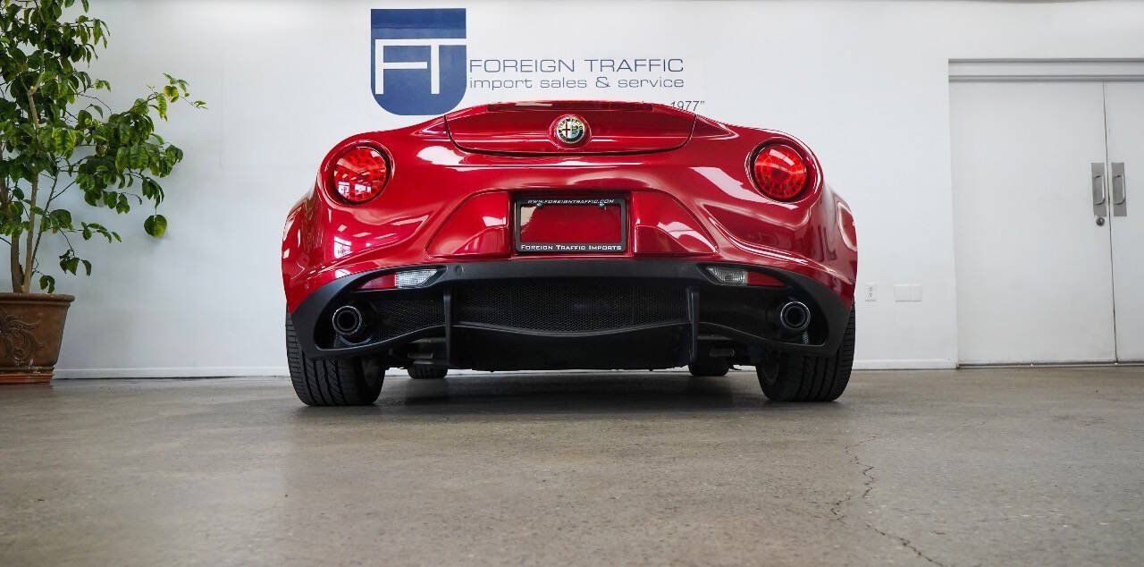 Used 2016 Alfa Romeo 4C Coupe w/ Convenience Group - Coupe RWD image 28