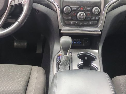 Used 2020 Jeep Grand Cherokee Laredo image 21