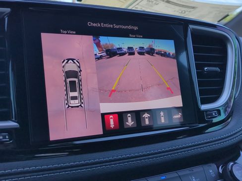 New 2026 Chrysler Pacifica Select FWD image 28