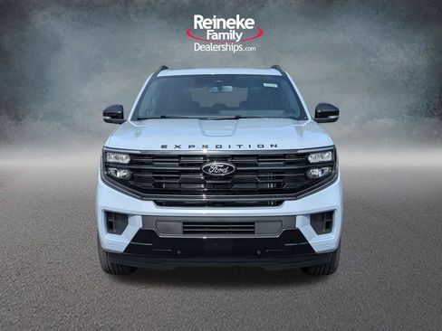 New 2026 Ford Expedition Max Platinum AWD/4WD image 2